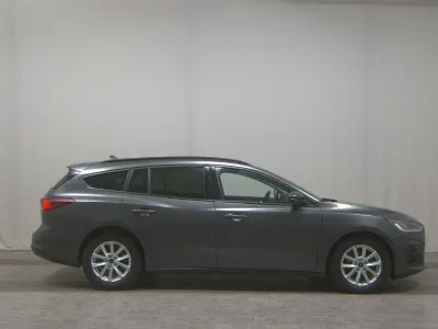 Gebraucht Ford Focus Cool & Connect 120 PS (88 kW) 2022 Grau Limousine