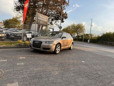 gebraucht Audi A3 Sportback 1.6 Attraction *Panoramadach*
