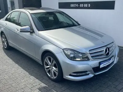 Gebraucht Mercedes C180 156 PS (114 kW) 2013 Silber Limousine