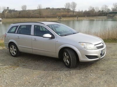 Gebraucht Opel Astra 101 PS (74 kW) 2007 Silber Kombi