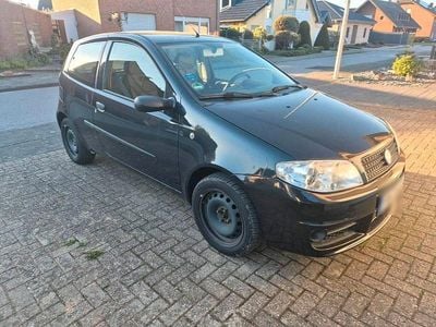Second-hand Fiat Punto Sport 60 CP (44 kW) 2004 Negru Hatchback