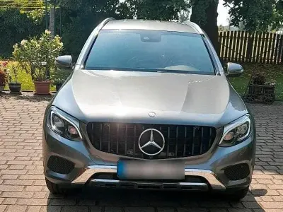 Gebraucht Mercedes GLC250 204 PS (150 kW) 2018 Grau SUV