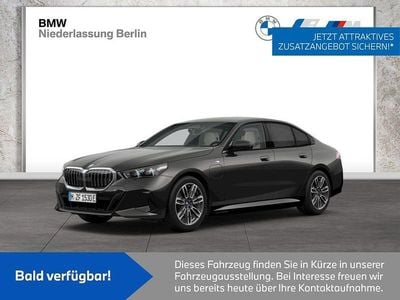 Gebraucht BMW 550e M Sport 313 PS (230 kW) 2025 Grau Limousine