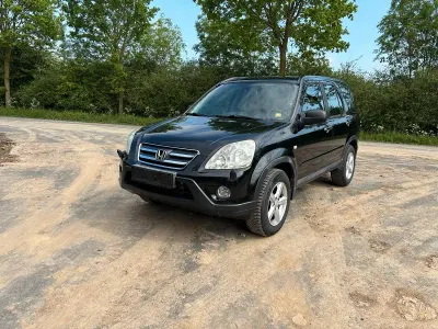 Käytetty Honda CR-V 103 HP (75 kW) 2006 Musta Katumaasturi
