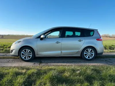 Gebraucht Renault Grand Scénic II Luxe 130 PS (95 kW) 2009 Beige Van / Kleinbus