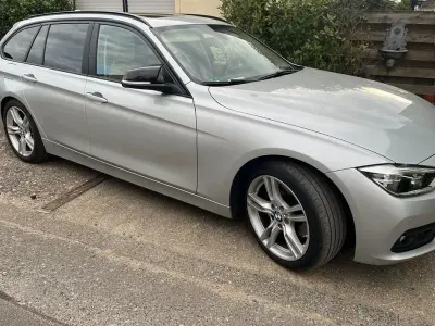 Gebraucht BMW 330 Advantage 258 PS (189 kW) 2017 Silber Kombi