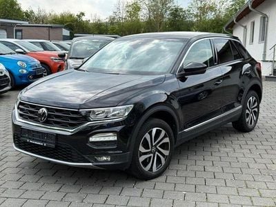 Second-hand VW T-Roc Active 150 CP (110 kW) 2021 Negru SUV