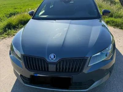 Gebraucht Skoda Superb SportLine 190 PS (139 kW) 2016 Grau Limousine