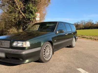 Gebraucht Volvo 850 226 PS (166 kW) 1995 Grün Kombi