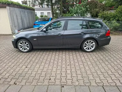 Brugt BMW 325 150 HK (110 kW) 2006 Grå Sedan