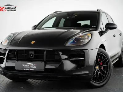 Gebraucht Porsche Macan 381 PS (280 kW) 2020 Vulkangraumetallic (metallic) SUV