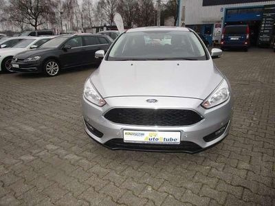 Gebraucht Ford Focus Business Edition 125 PS (91 kW) 2018 Polarsilber metallic Kombi