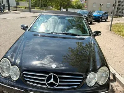 Gebraucht Mercedes CLK200 Elegance 163 PS (119 kW) 2003 Schwarz Cabrio