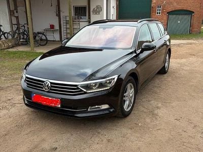 Gebraucht VW Passat Highline 150 PS (110 kW) 2017 Schwarz Kombi