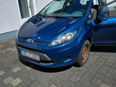 Gebraucht Ford Fiesta 69 PS (50 kW) 2009 Blau Kleinwagen