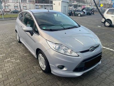 Grau Gebraucht 2010 Ford Fiesta Sport Limousine | 3.999 € (Fairer Preis)