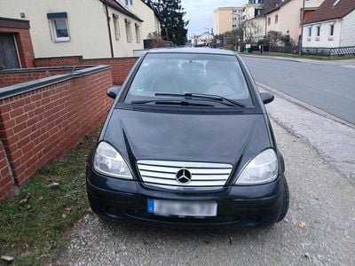 Schwarz Gebraucht 2001 Chrysler 300C Kleinwagen | 700 €