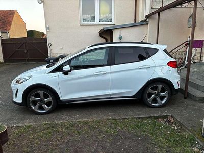 Usata Ford Fiesta Active 86 CV (63 kW) 2018 Bianco Utilitaria