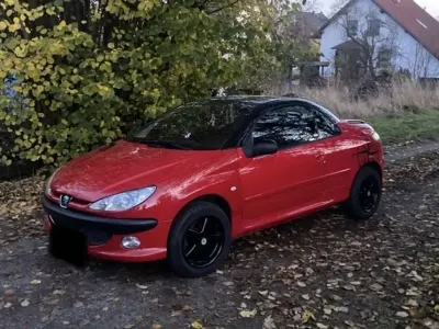 Gebraucht Peugeot 206 CC Filou 109 PS (80 kW) 2004 Rot Cabrio
