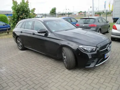 Gebraucht Mercedes E200 197 PS (144 kW) 2022 Schwarz Kombi