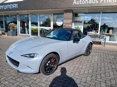 Neu Mazda MX5 Homura-Line 132 PS (97 kW) 2026 Grau Cabrio