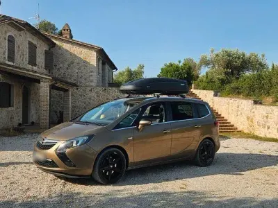 Gebraucht Opel Zafira Tourer Edition 165 PS (121 kW) 2013 Braun Van / Kleinbus