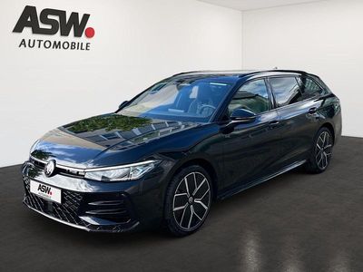 Grenadillschwarz metallic Neu 2025 VW Passat R-line Limousine | 70.150 €