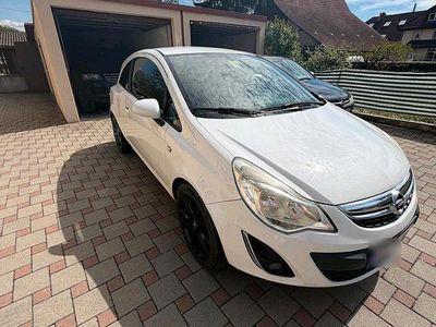 Gebraucht Opel Corsa 87 PS (63 kW) 2012 Weiß Kleinwagen