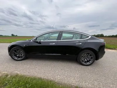Gebraucht Tesla Model 3 366 kW (498 PS) 2019 Schwarz Limousine