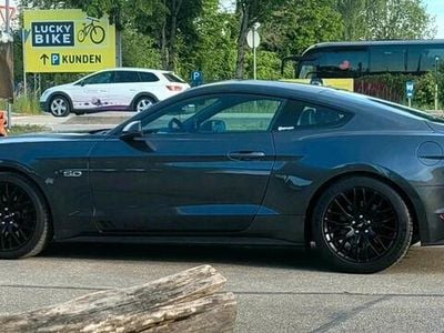 Ford Mustang GT