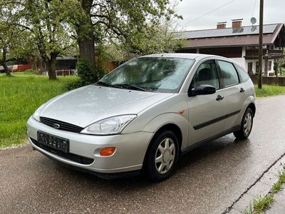 gebraucht Ford Focus LIMOUSINE 1.6 BENZIN KLIMAANLAGE 5-TÜREN 160.000 KM