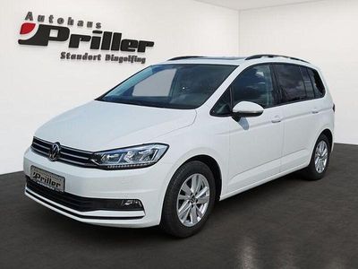 Weiß Gebraucht 2021 VW Touran Comfortline Van / Kleinbus | 24.900 € (Fairer Preis)