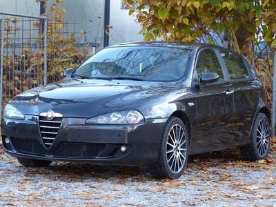 Gebraucht Alfa Romeo 147 105 PS (77 kW) 2006 Grau Kleinwagen