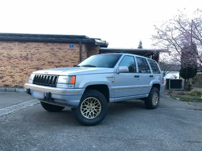 Gebraucht Jeep Grand Cherokee Limited 211 PS (155 kW) 1995 Silber SUV