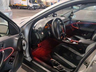 Mercedes C200