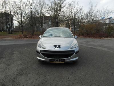 Gebraucht Peugeot 207 Tendance 95 PS (69 kW) 2008 Grau Limousine