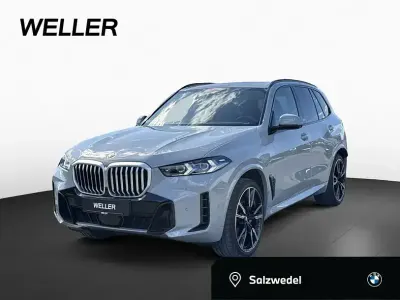 Używany BMW X5 M Sport 286 KM (210 kW) 2025 Szary SUV