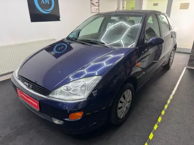 Gebraucht Ford Focus Ghia 116 PS (85 kW) 2001 Blau Limousine