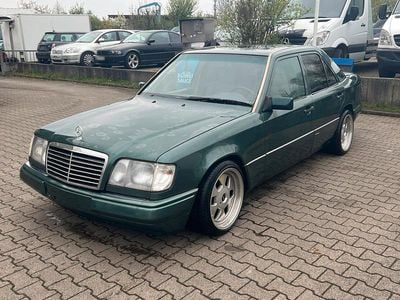 Second-hand Mercedes E280 193 CP (141 kW) 1994 Verde Berlinǎ