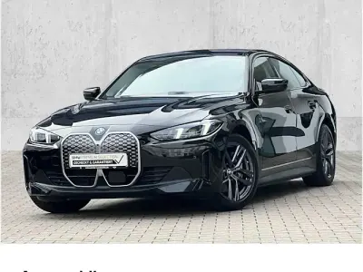 Używany BMW i4 Comfort Edition 250 kW (340 KM) 2025 Czarny Sedan/Limuzyna
