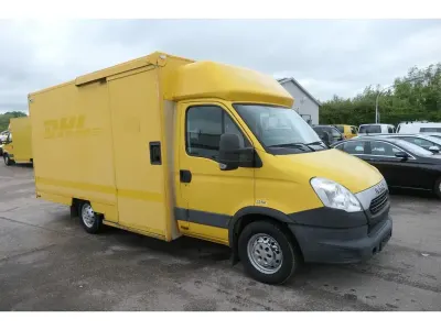 Gebraucht Iveco Daily 106 PS (77 kW) 2012 Gelb (metallic) Van