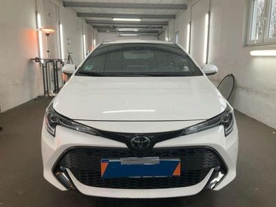 Super (pure) white ii Gebraucht 2021 Toyota Corolla Team Kombi | 18.900 € (Guter Preis)
