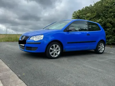 Gebraucht VW Polo 60 PS (44 kW) 2009 Blau Kleinwagen
