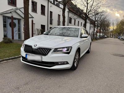Gebraucht Skoda Superb 150 PS (110 kW) 2015 Weiß Kombi