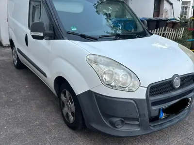 Gebraucht Fiat Doblò 90 PS (66 kW) 2012 Weiß Van / Kleinbus