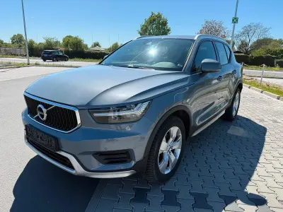 Gebraucht Volvo XC40 Momentum 163 PS (119 kW) 2019 Blau SUV