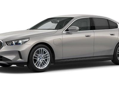 Gebraucht BMW 550e Comfort Edition 489 PS (359 kW) 2024 Grau Limousine