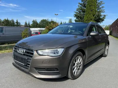 Gebraucht Audi A3 Attraction 150 PS (110 kW) 2015 Grau Limousine