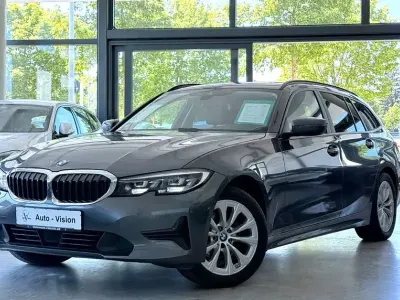 Gebraucht BMW 318 Advantage 150 PS (110 kW) 2020 Grau Limousine