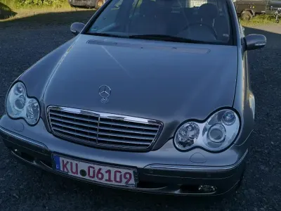 Gebraucht Mercedes C240 170 PS (125 kW) 2003 Grau Kombi